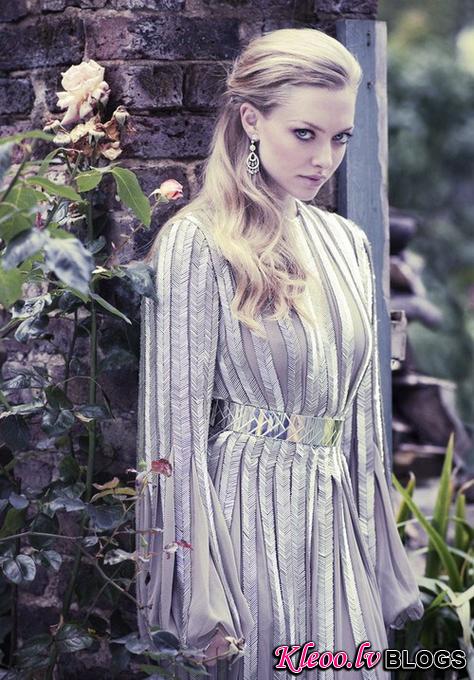 AmandaSeyfriedTheVanityFairUK10.jpg