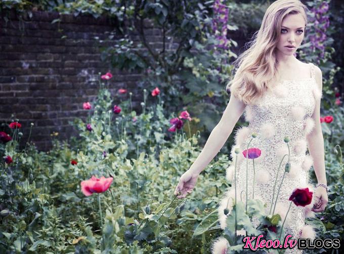 AmandaSeyfriedTheVanityFairUK09.jpg