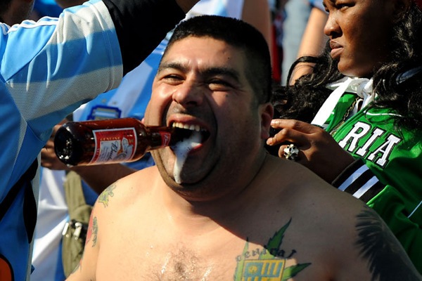 world_cup_2010_fans_argentina01.jpg