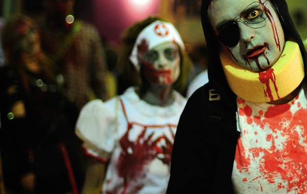 zombie_walk_sitges_near_barcelona_spain02.jpg