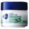 Avon Care Light Moisture sejas krēms (Avon)