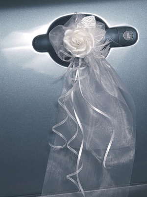 2 pcs, Organza posies, white and cream 2 pcs, Organza posies, white and cream