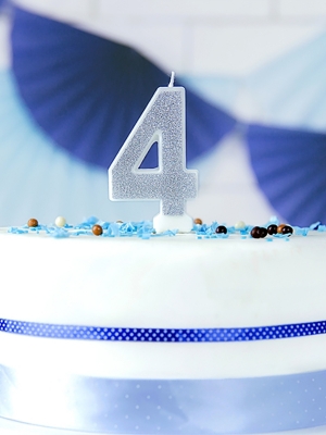 Свеча 4, серебристая Свеча 4, серебристая