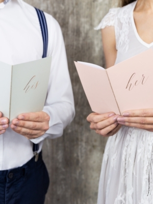 2 pcs, Vow books, pink and white, 15 x 11 cm 2 pcs, Vow books, pink and white, 15 x 11 cm