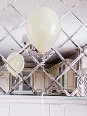 Latex balloon with helium, 30cm Latex balloon with helium, 30cm