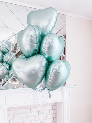 8 foil satin heart balloons with helium, 45 cm 8 foil satin heart balloons with helium, 45 cm